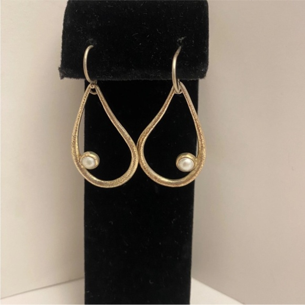 Silpada Sterling Silver Pearl Earrings W2046 Retired .925 Teardrop dangle